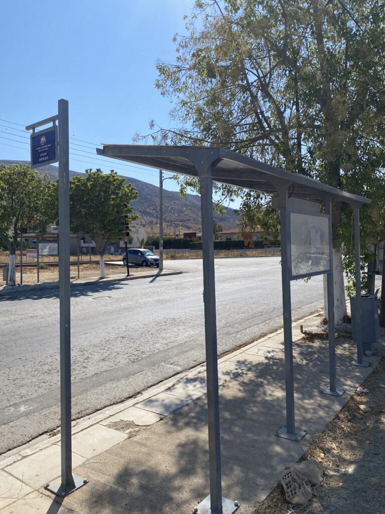 Αντικατάσταση Στεγάστρων σε Στάσεις Λεωφορείων (Γήπεδο, Πλατεία Ηρώων)